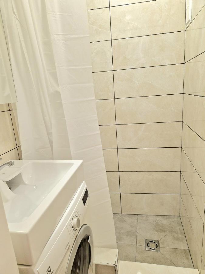 Appartamento Cozy Studio In Heart Of Old Town Vilnius Esterno foto